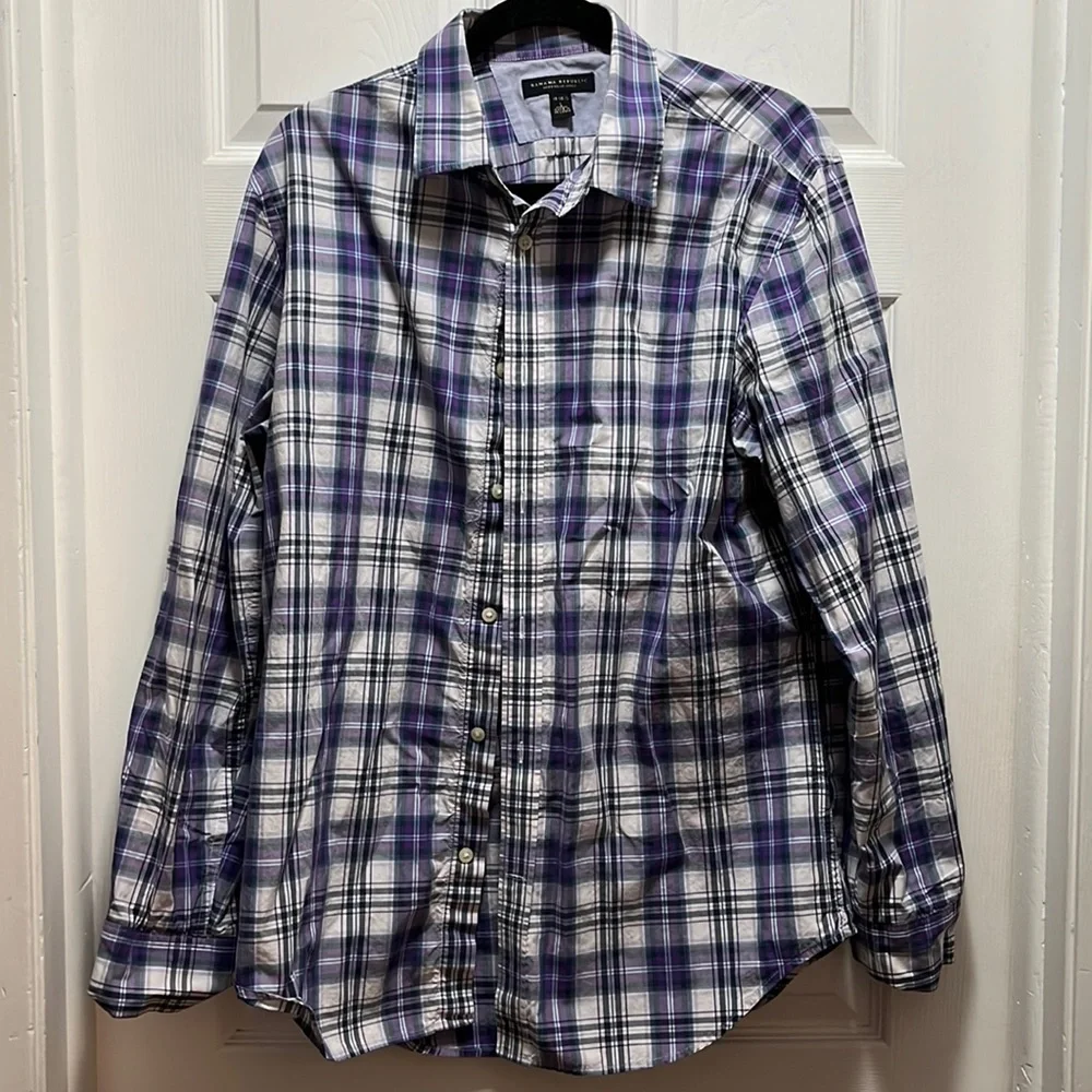 Banana Republic Button Down - Picture 1 of 5
